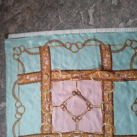 100% Silk Pastel Scarf - Picture 4 of 7